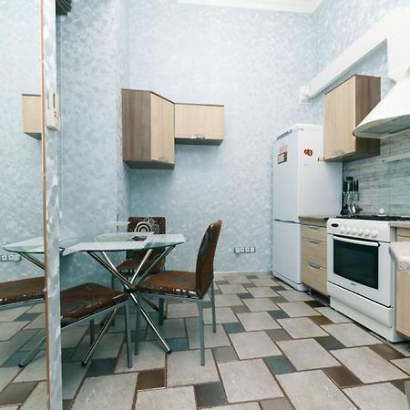 Stylish two-level flat 2 min from Khreschatyk Kiew Exterior foto